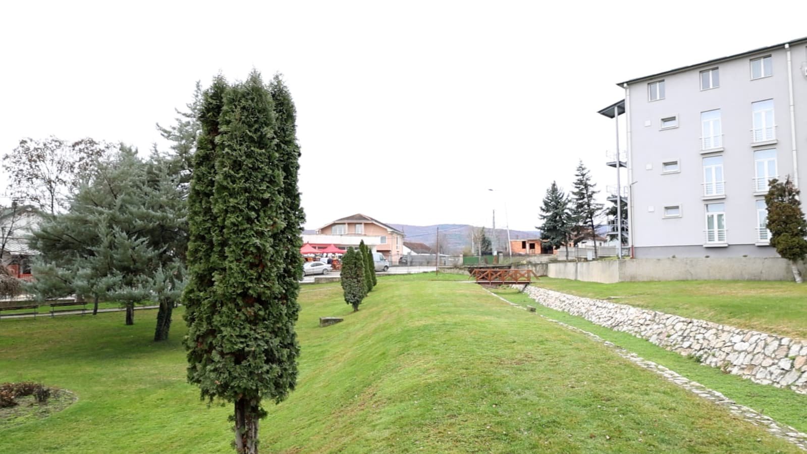 Parku i Medresesë Isa Beu