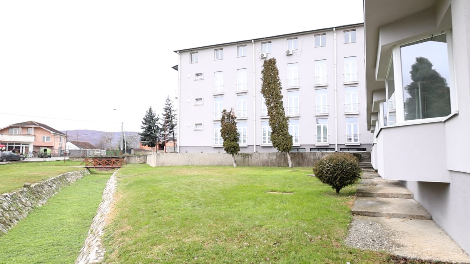 Hyrja kryesore e Medresesë