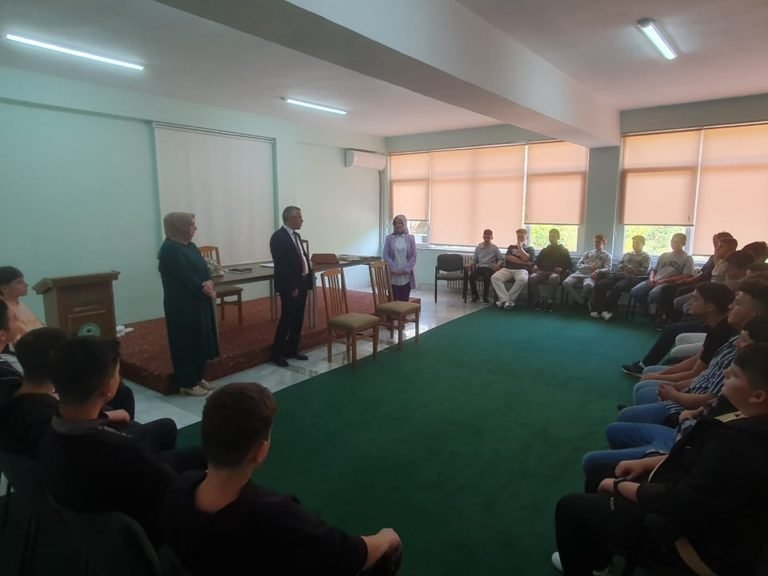 Realizimi i projektit psiko-pedagogjik në Medresenë Isa Beu