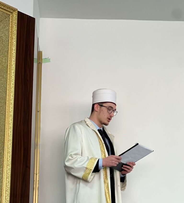 HUTBEJA E XHUMASË NË MEDRESENË ISA BEU