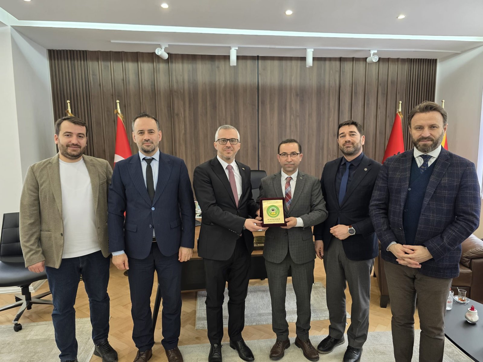 PËRFAQËSUESI I FONDACIONIT “MAARIF”, Z. OSMAN DEMİRGYL, NË VIZITË ZYRTARE NË SHAM ,,MEDRESEJA ISA BEU” – SHKUP
