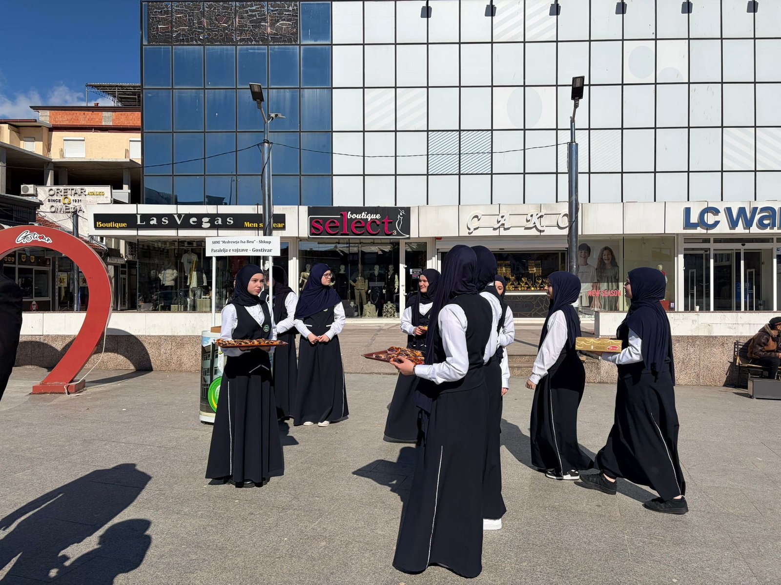 HURMA E PARË E RAMAZANIT – SIMBOL UNITETI DHE SOLIDARITETI HURMA E PARË E RAMAZANIT – SIMBOL UNITETI DHE SOLIDARITETI