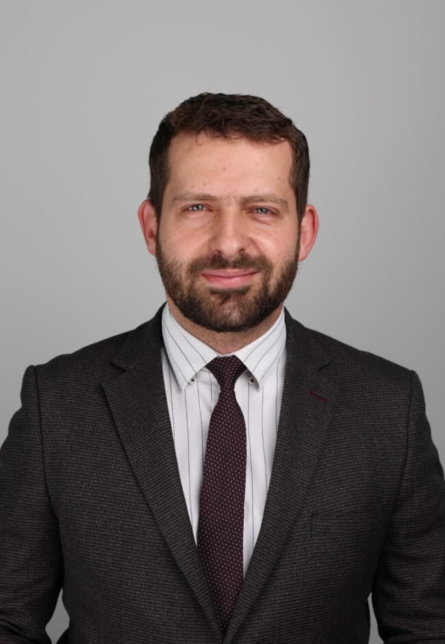Prof. Hfz. Ferat Plakaj, profesor në Medresenë Isa Beu