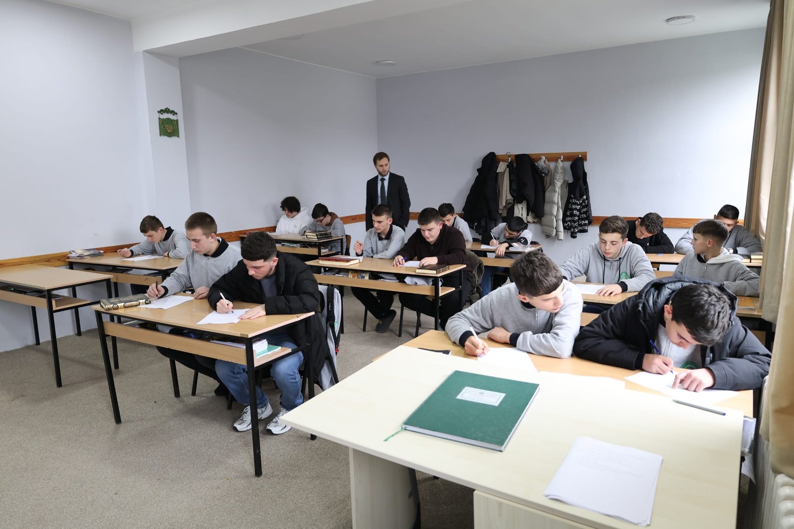 Klasat dhe zyrat e Medresesë